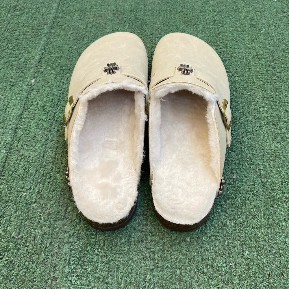 Cream Clogs - Picture 3 of 8